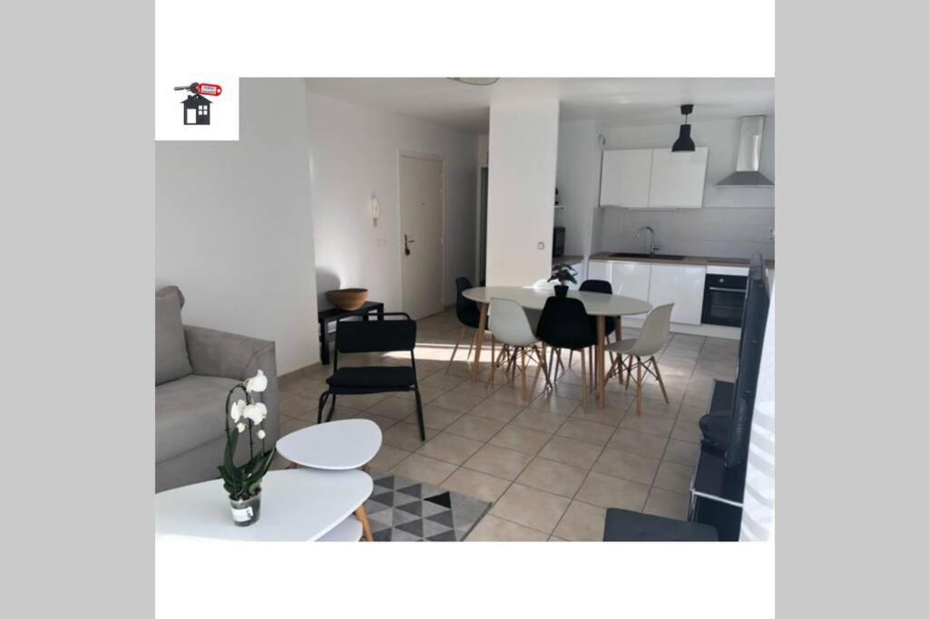 آنماس Residence Anne-Sophie 2 Garage المظهر الخارجي الصورة